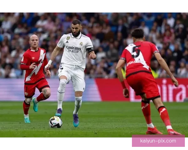 西甲球衣风格趋于多样化，各俱乐部设计独具特色引发关注